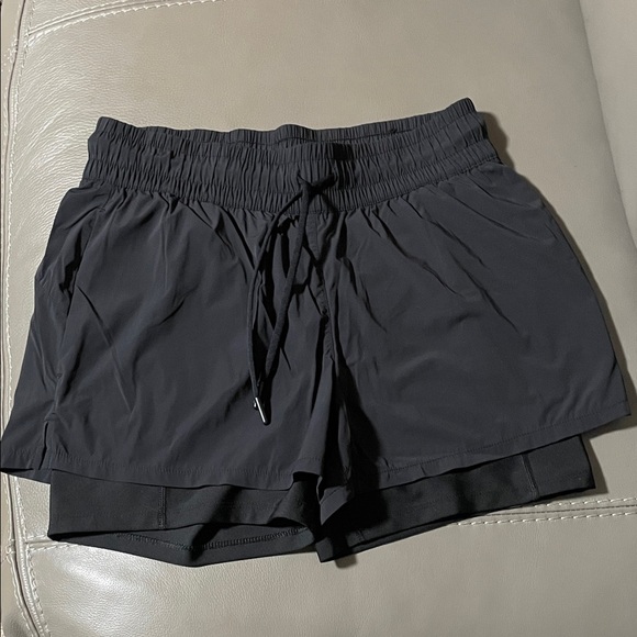 SPYDER ACTIVE Women's Black Athletic Shorts - Picture 2 of 9
